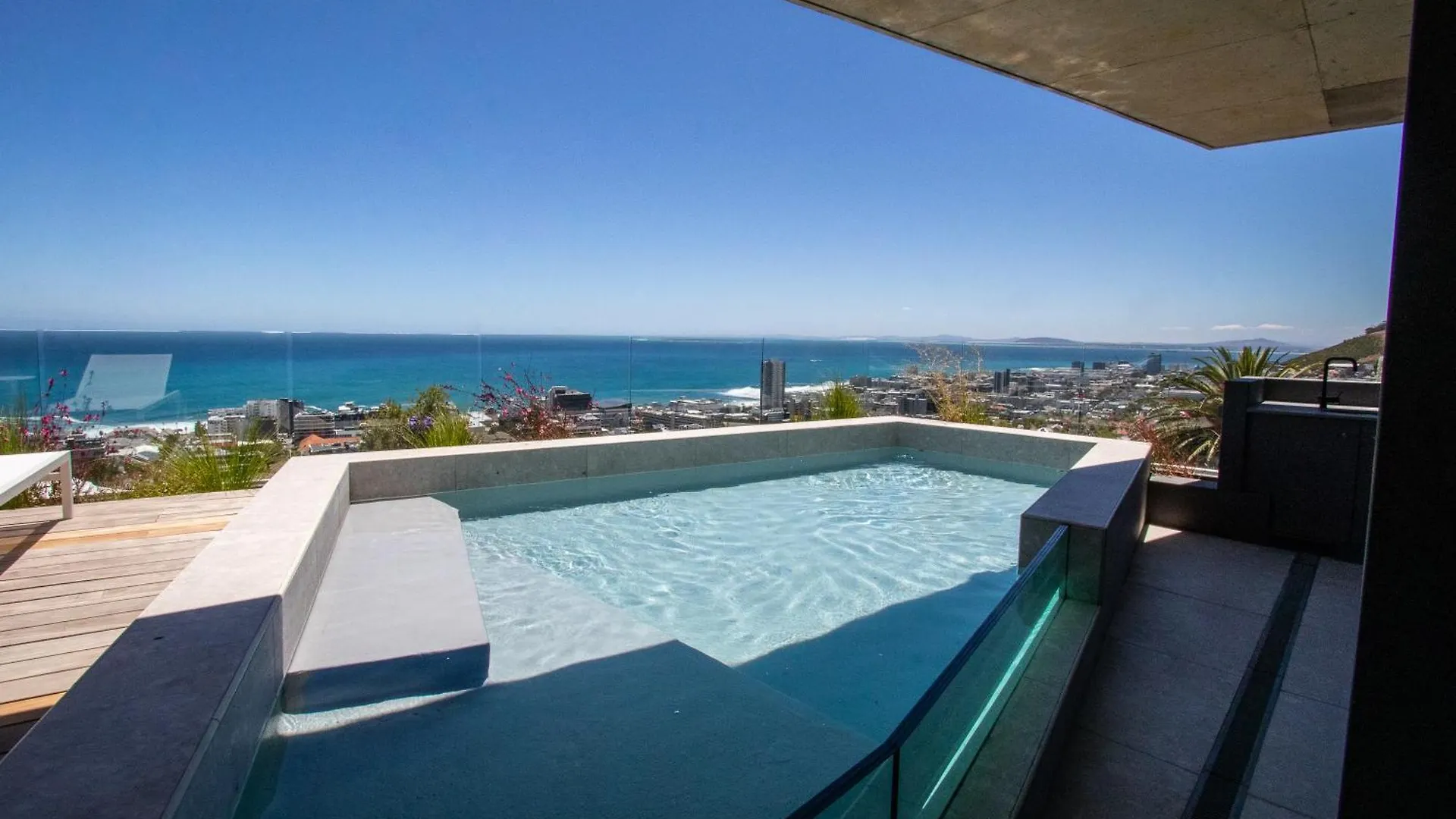 Living The Dream De Wet Road Daire Cape Town Güney Afrika